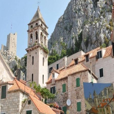 Sandy Beach Apartment Omiš Exteriör bild
