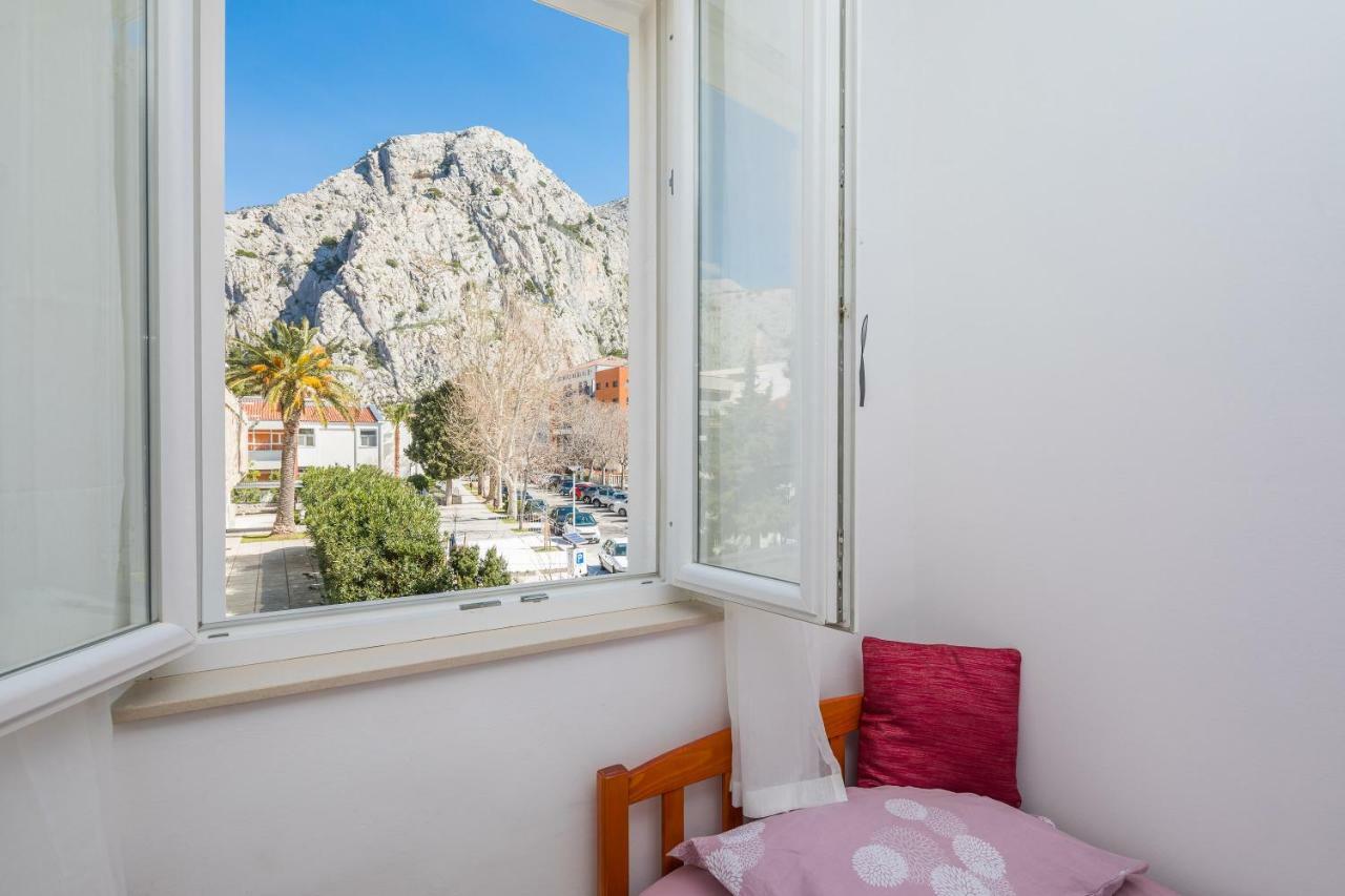 Sandy Beach Apartment Omiš Exteriör bild