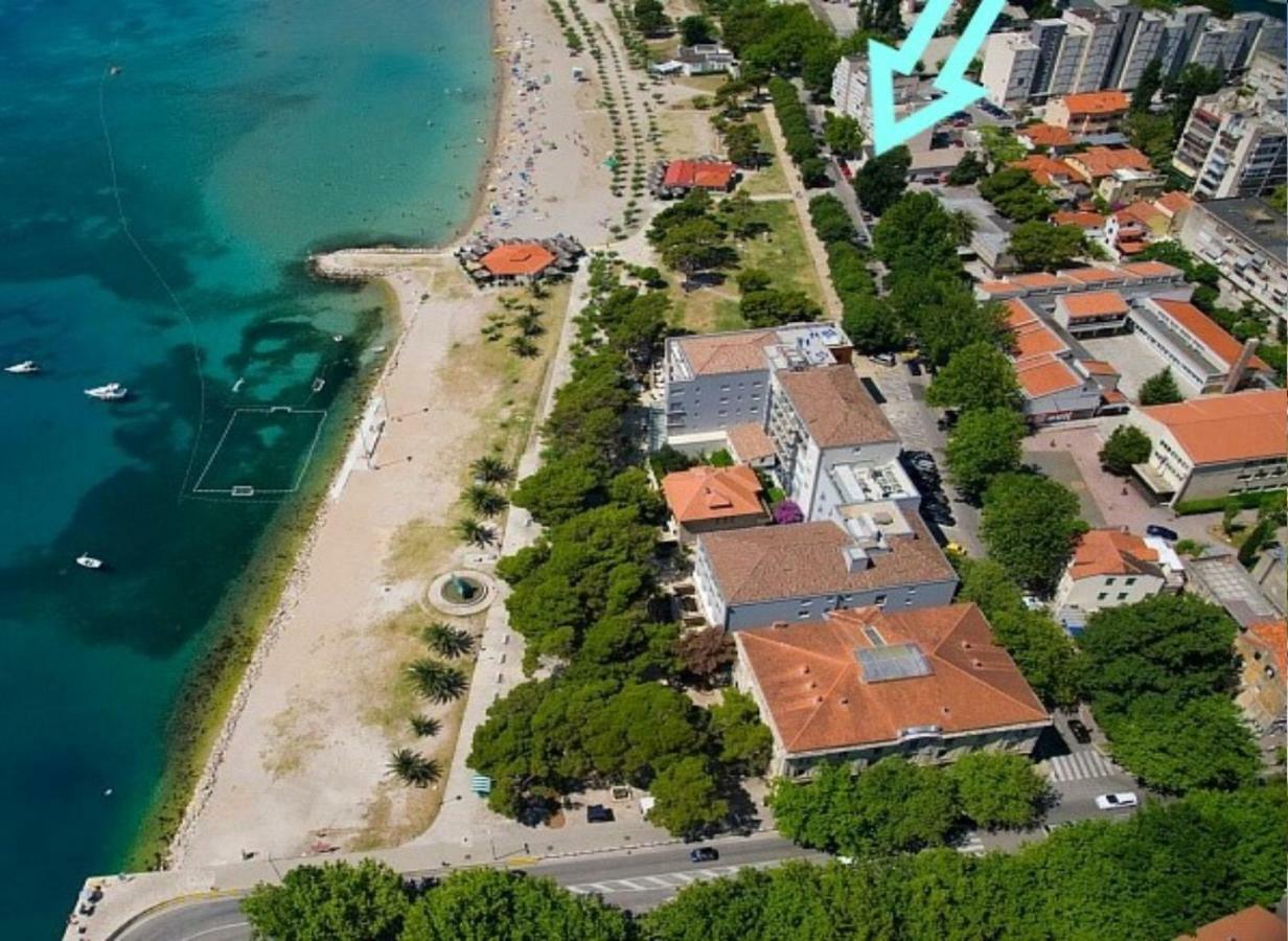 Sandy Beach Apartment Omiš Exteriör bild